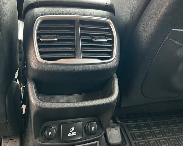 Серый Хендай Санта Фе, объемом двигателя 2.2 л и пробегом 95 тыс. км за 25999 $, фото 34 на Automoto.ua