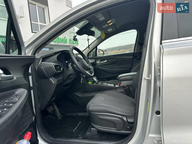 Серый Хендай Санта Фе, объемом двигателя 2.4 л и пробегом 98 тыс. км за 24000 $, фото 36 на Automoto.ua