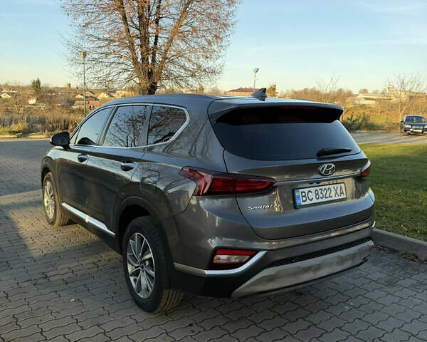 Серый Хендай Санта Фе, объемом двигателя 2.2 л и пробегом 106 тыс. км за 24900 $, фото 3 на Automoto.ua