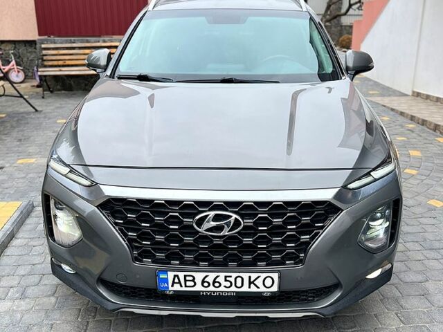 Хендай Санта Фе 2019 в Виннице на Automoto.ua Серый Хендай Санта Фе, объемом двигателя 2.2 л и пробегом 95 тыс. км за 26950 $, фото 2 на Automoto.ua