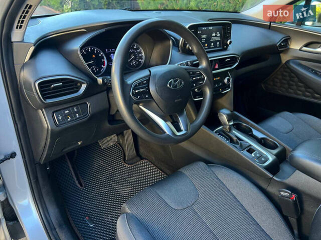 Серый Хендай Санта Фе, объемом двигателя 2.36 л и пробегом 126 тыс. км за 16900 $, фото 21 на Automoto.ua