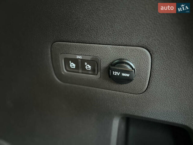 Сірий Хендай Санта Фе, об'ємом двигуна 2.2 л та пробігом 125 тис. км за 33500 $, фото 32 на Automoto.ua