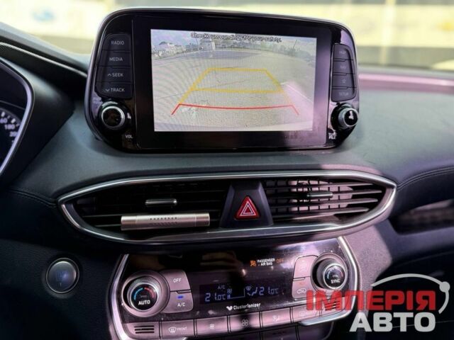 Серый Хендай Санта Фе, объемом двигателя 2 л и пробегом 198 тыс. км за 25000 $, фото 4 на Automoto.ua