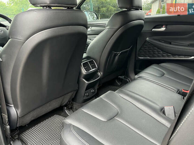 Сірий Хендай Санта Фе, об'ємом двигуна 2 л та пробігом 138 тис. км за 26500 $, фото 16 на Automoto.ua