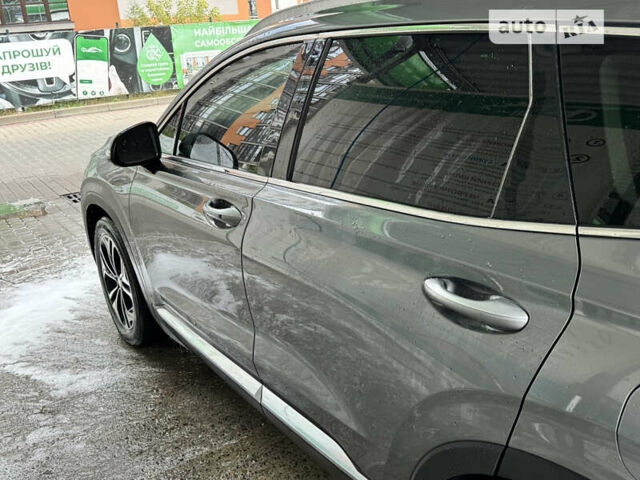 Серый Хендай Санта Фе, объемом двигателя 2 л и пробегом 138 тыс. км за 28900 $, фото 14 на Automoto.ua