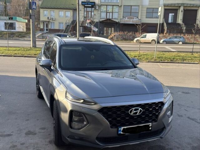 Серый Хендай Санта Фе, объемом двигателя 2 л и пробегом 146 тыс. км за 24000 $, фото 6 на Automoto.ua