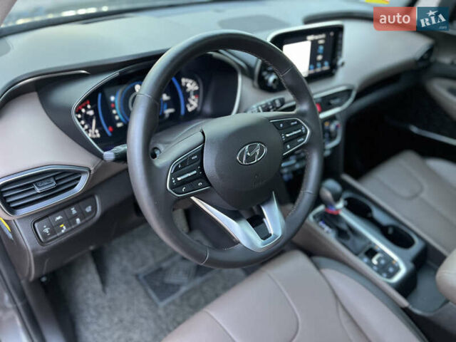 Сірий Хендай Санта Фе, об'ємом двигуна 2.2 л та пробігом 125 тис. км за 33500 $, фото 16 на Automoto.ua