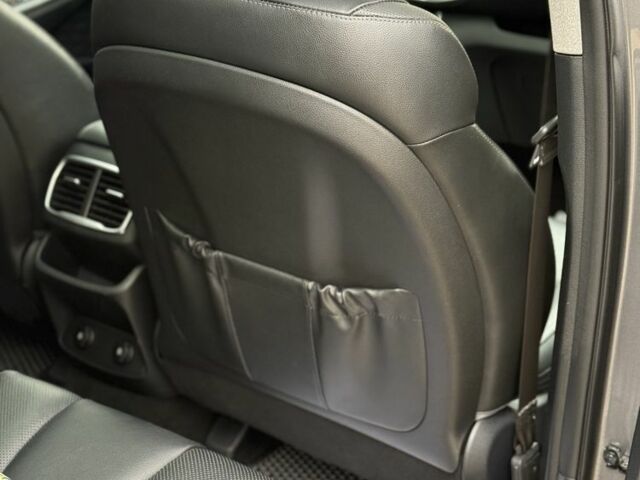 Серый Хендай Санта Фе, объемом двигателя 2 л и пробегом 146 тыс. км за 24000 $, фото 12 на Automoto.ua