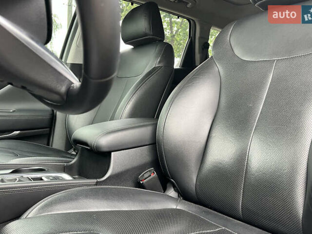 Сірий Хендай Санта Фе, об'ємом двигуна 2 л та пробігом 138 тис. км за 26500 $, фото 9 на Automoto.ua