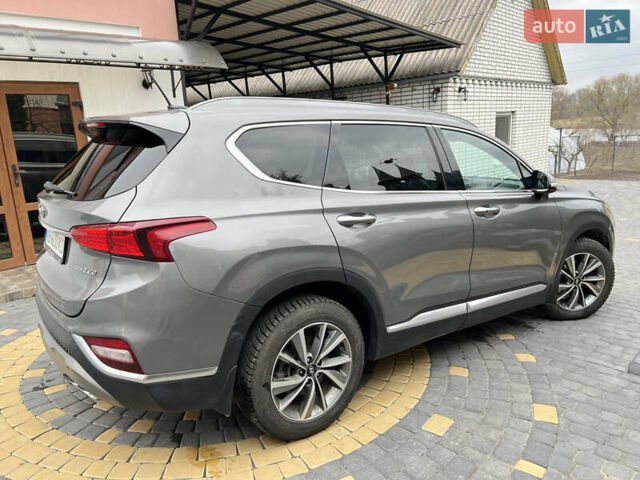 Серый Хендай Санта Фе, объемом двигателя 2.2 л и пробегом 95 тыс. км за 25999 $, фото 8 на Automoto.ua