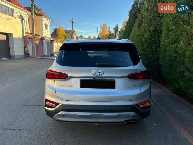 Серый Хендай Санта Фе, объемом двигателя 2.36 л и пробегом 126 тыс. км за 16900 $, фото 10 на Automoto.ua