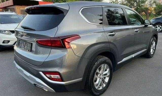 Серый Хендай Санта Фе, объемом двигателя 0 л и пробегом 138 тыс. км за 20000 $, фото 2 на Automoto.ua