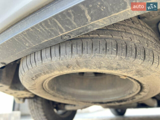 Серый Хендай Санта Фе, объемом двигателя 2.2 л и пробегом 95 тыс. км за 25999 $, фото 51 на Automoto.ua