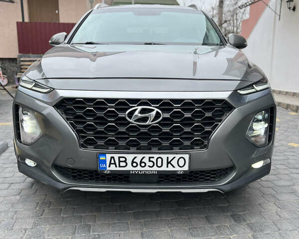 Серый Хендай Санта Фе, объемом двигателя 2.2 л и пробегом 95 тыс. км за 25999 $, фото 11 на Automoto.ua