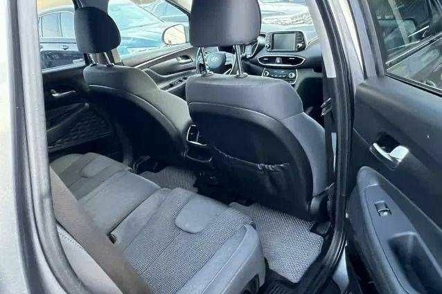 Серый Хендай Санта Фе, объемом двигателя 0 л и пробегом 138 тыс. км за 20000 $, фото 13 на Automoto.ua