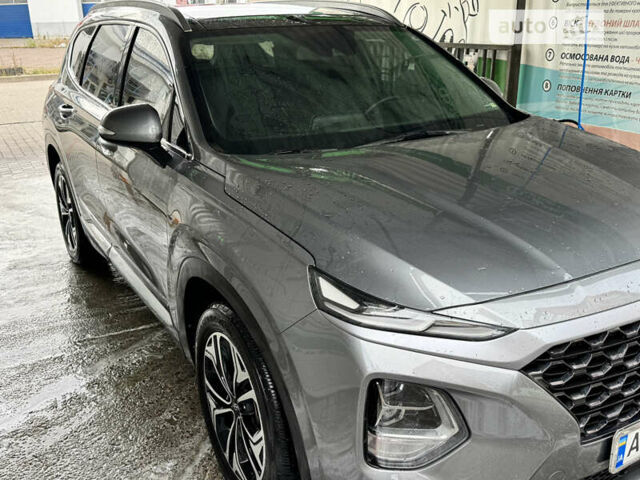 Серый Хендай Санта Фе, объемом двигателя 2 л и пробегом 138 тыс. км за 28900 $, фото 16 на Automoto.ua