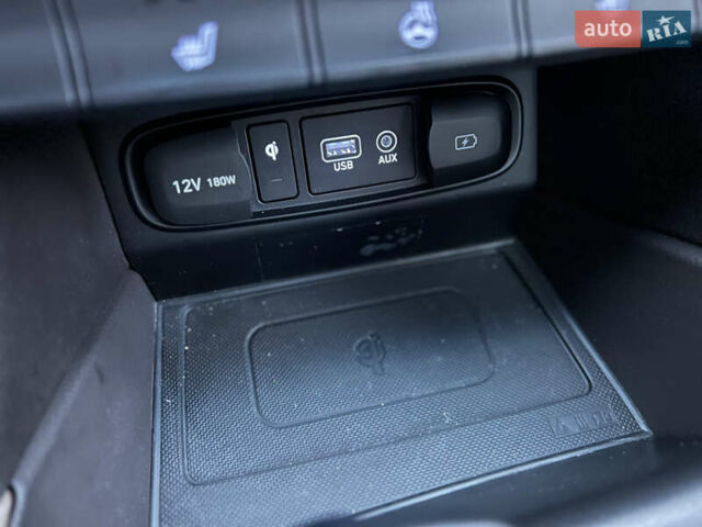 Сірий Хендай Санта Фе, об'ємом двигуна 2.2 л та пробігом 125 тис. км за 33500 $, фото 21 на Automoto.ua