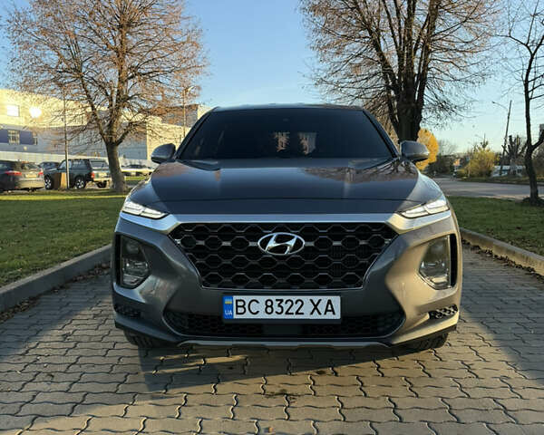 Серый Хендай Санта Фе, объемом двигателя 2.2 л и пробегом 106 тыс. км за 24900 $, фото 2 на Automoto.ua