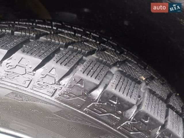 Серый Хендай Санта Фе, объемом двигателя 2 л и пробегом 130 тыс. км за 26700 $, фото 15 на Automoto.ua