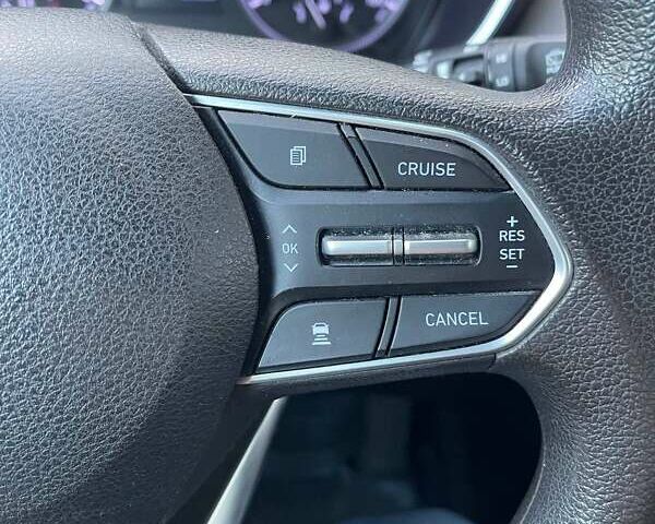 Серый Хендай Санта Фе, объемом двигателя 2.36 л и пробегом 205 тыс. км за 17500 $, фото 12 на Automoto.ua