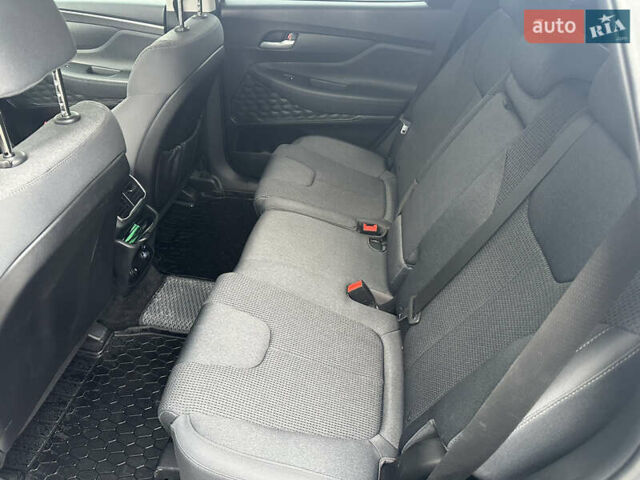 Серый Хендай Санта Фе, объемом двигателя 2.4 л и пробегом 98 тыс. км за 24000 $, фото 26 на Automoto.ua