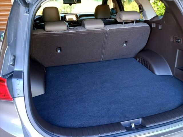 Серый Хендай Санта Фе, объемом двигателя 2.2 л и пробегом 74 тыс. км за 30000 $, фото 8 на Automoto.ua