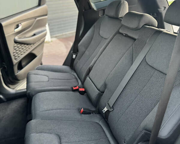 Серый Хендай Санта Фе, объемом двигателя 2.36 л и пробегом 170 тыс. км за 18600 $, фото 54 на Automoto.ua