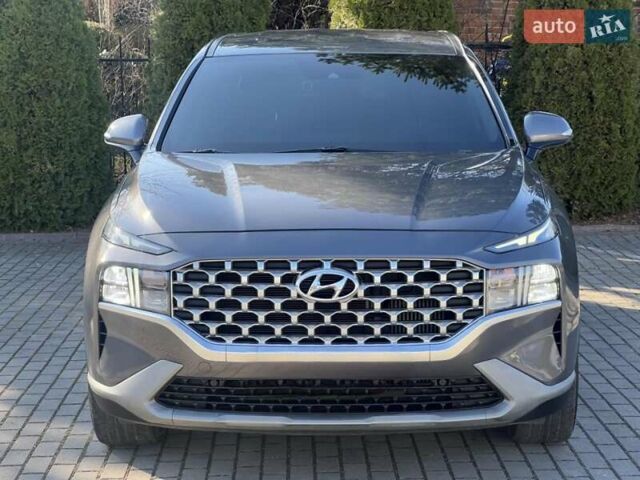 Серый Хендай Санта Фе, объемом двигателя 2.15 л и пробегом 113 тыс. км за 29700 $, фото 7 на Automoto.ua