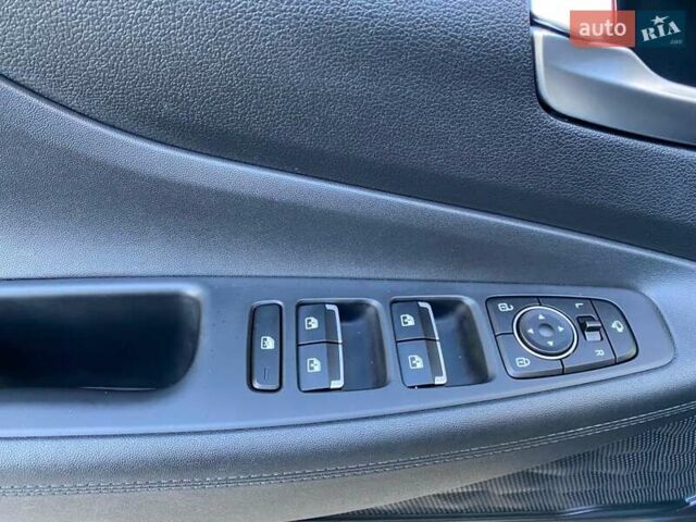 Серый Хендай Санта Фе, объемом двигателя 2.2 л и пробегом 153 тыс. км за 29400 $, фото 47 на Automoto.ua