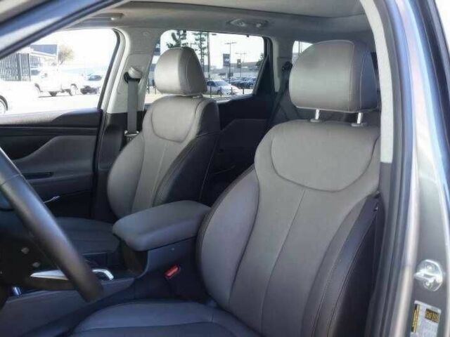 Серый Хендай Санта Фе, объемом двигателя 2.4 л и пробегом 45 тыс. км за 8200 $, фото 11 на Automoto.ua