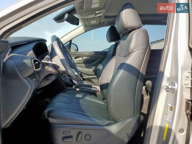 Серый Хендай Санта Фе, объемом двигателя 2 л и пробегом 83 тыс. км за 5200 $, фото 6 на Automoto.ua