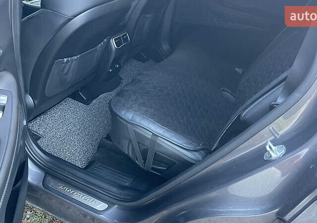 Хендай Санта Фе 2020 у Умани на Automoto.ua Сірий Хендай Санта Фе, об'ємом двигуна 2.15 л та пробігом 94 тис. км за 37700 $, фото 8 на Automoto.ua