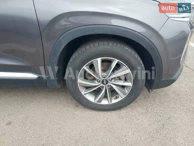 Сірий Хендай Санта Фе, об'ємом двигуна 2 л та пробігом 90 тис. км за 12900 $, фото 28 на Automoto.ua