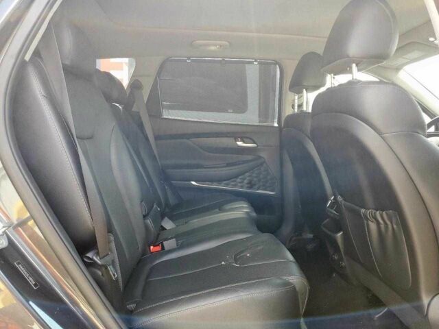 Серый Хендай Санта Фе, объемом двигателя 0 л и пробегом 10 тыс. км за 16500 $, фото 5 на Automoto.ua