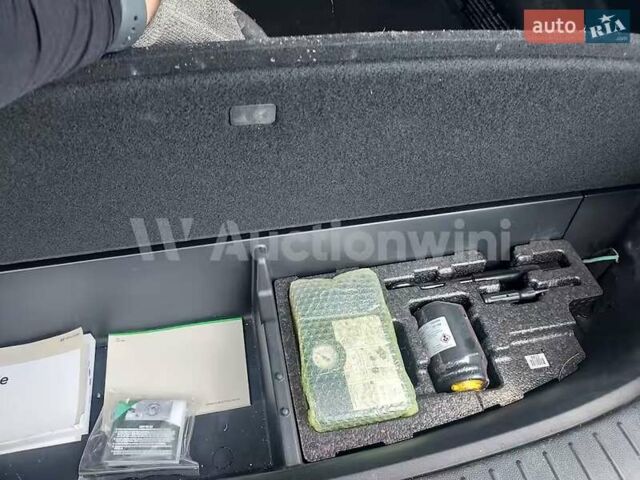 Сірий Хендай Санта Фе, об'ємом двигуна 2 л та пробігом 90 тис. км за 12900 $, фото 45 на Automoto.ua