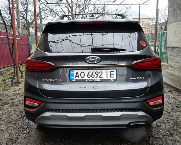 Сірий Хендай Санта Фе, об'ємом двигуна 2 л та пробігом 114 тис. км за 52000 $, фото 2 на Automoto.ua