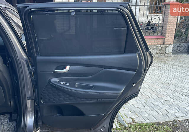 Хендай Санта Фе 2020 у Умани на Automoto.ua Сірий Хендай Санта Фе, об'ємом двигуна 2.15 л та пробігом 94 тис. км за 37700 $, фото 19 на Automoto.ua