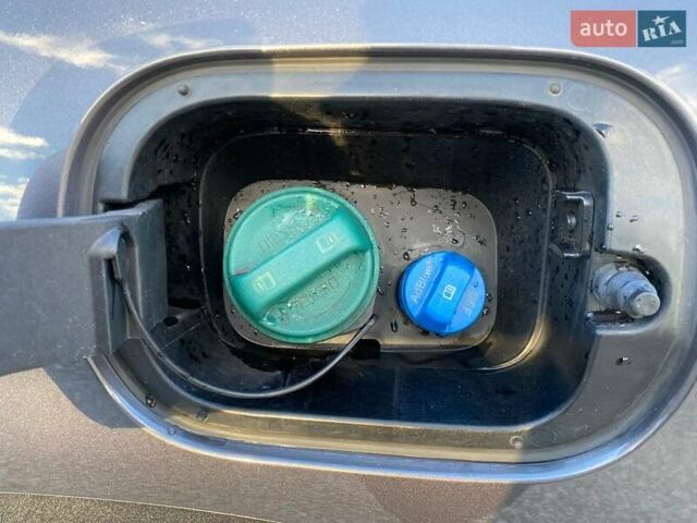 Серый Хендай Санта Фе, объемом двигателя 2.2 л и пробегом 153 тыс. км за 29400 $, фото 99 на Automoto.ua