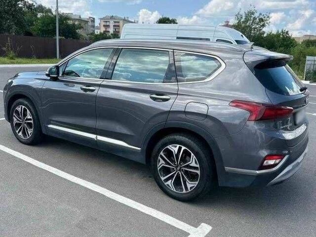 Серый Хендай Санта Фе, объемом двигателя 2 л и пробегом 95 тыс. км за 20000 $, фото 2 на Automoto.ua