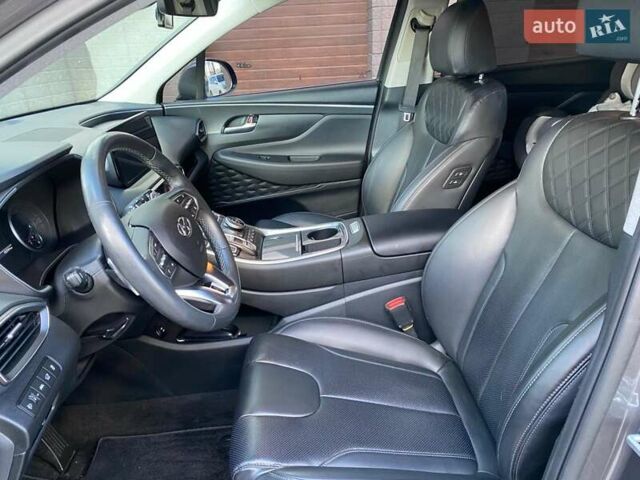 Серый Хендай Санта Фе, объемом двигателя 2.2 л и пробегом 153 тыс. км за 29400 $, фото 44 на Automoto.ua