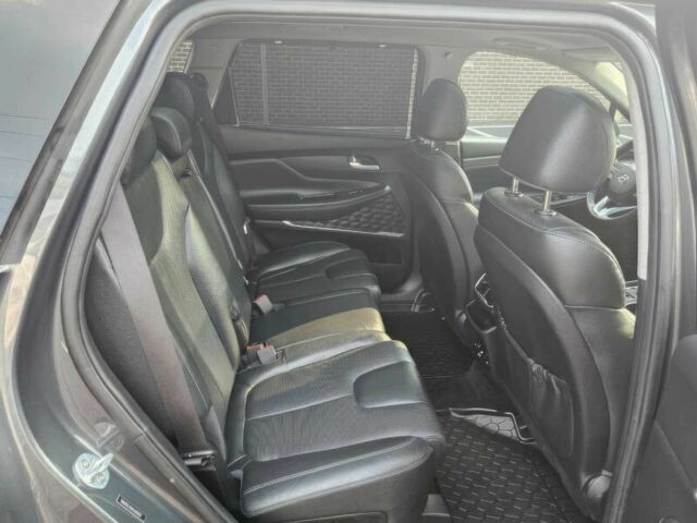 Серый Хендай Санта Фе, объемом двигателя 2.4 л и пробегом 34 тыс. км за 13000 $, фото 11 на Automoto.ua