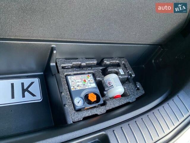 Серый Хендай Санта Фе, объемом двигателя 2.2 л и пробегом 153 тыс. км за 29400 $, фото 77 на Automoto.ua