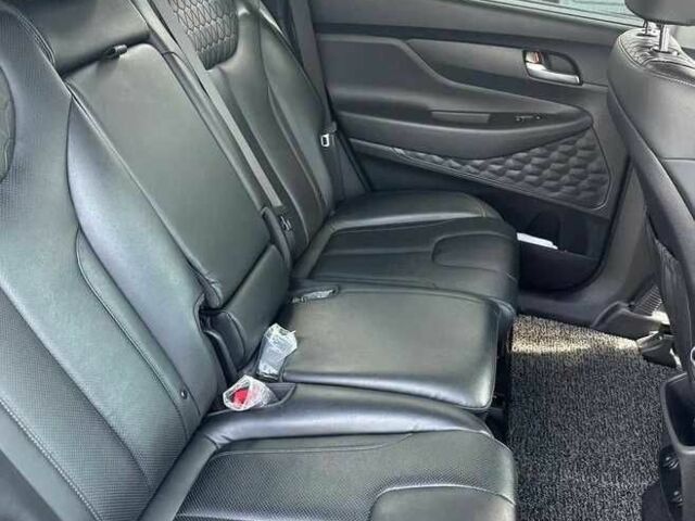 Серый Хендай Санта Фе, объемом двигателя 2 л и пробегом 95 тыс. км за 20000 $, фото 6 на Automoto.ua