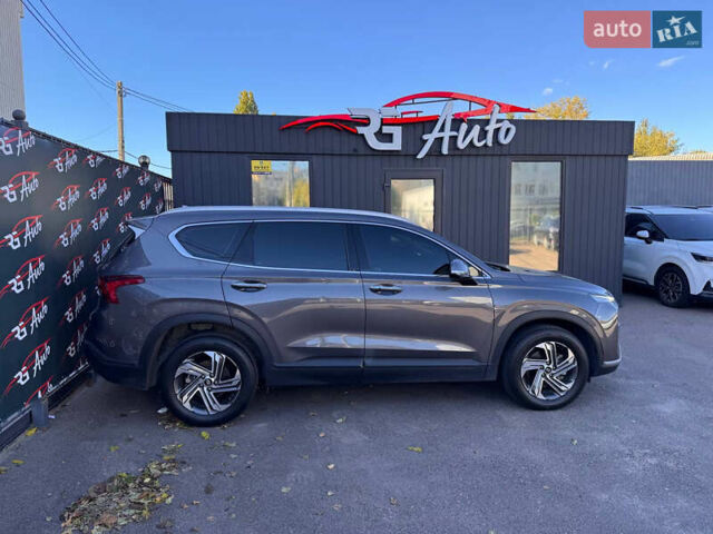 Серый Хендай Санта Фе, объемом двигателя 0 л и пробегом 90 тыс. км за 35490 $, фото 3 на Automoto.ua