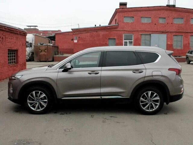 Серый Хендай Санта Фе, объемом двигателя 2.2 л и пробегом 110 тыс. км за 21700 $, фото 1 на Automoto.ua