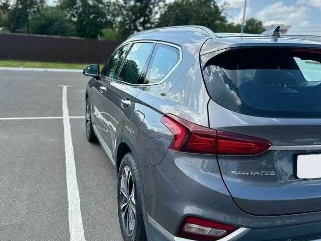 Серый Хендай Санта Фе, объемом двигателя 2 л и пробегом 95 тыс. км за 20000 $, фото 11 на Automoto.ua