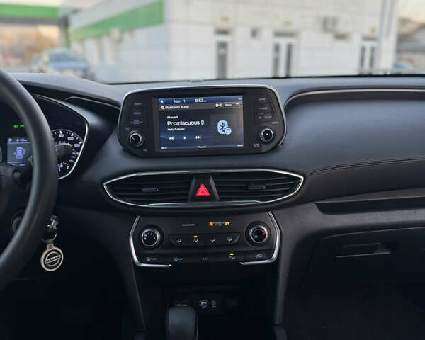 Серый Хендай Санта Фе, объемом двигателя 2.36 л и пробегом 170 тыс. км за 18600 $, фото 55 на Automoto.ua