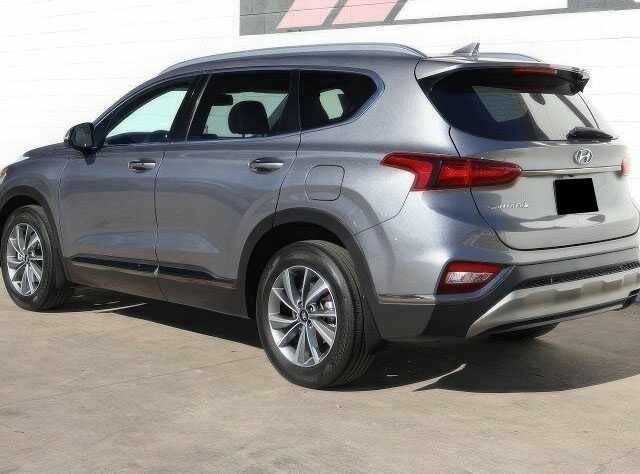 Серый Хендай Санта Фе, объемом двигателя 2.4 л и пробегом 45 тыс. км за 8200 $, фото 5 на Automoto.ua