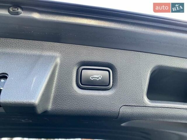 Серый Хендай Санта Фе, объемом двигателя 2.2 л и пробегом 153 тыс. км за 29400 $, фото 76 на Automoto.ua