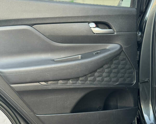 Серый Хендай Санта Фе, объемом двигателя 2.36 л и пробегом 170 тыс. км за 18600 $, фото 60 на Automoto.ua